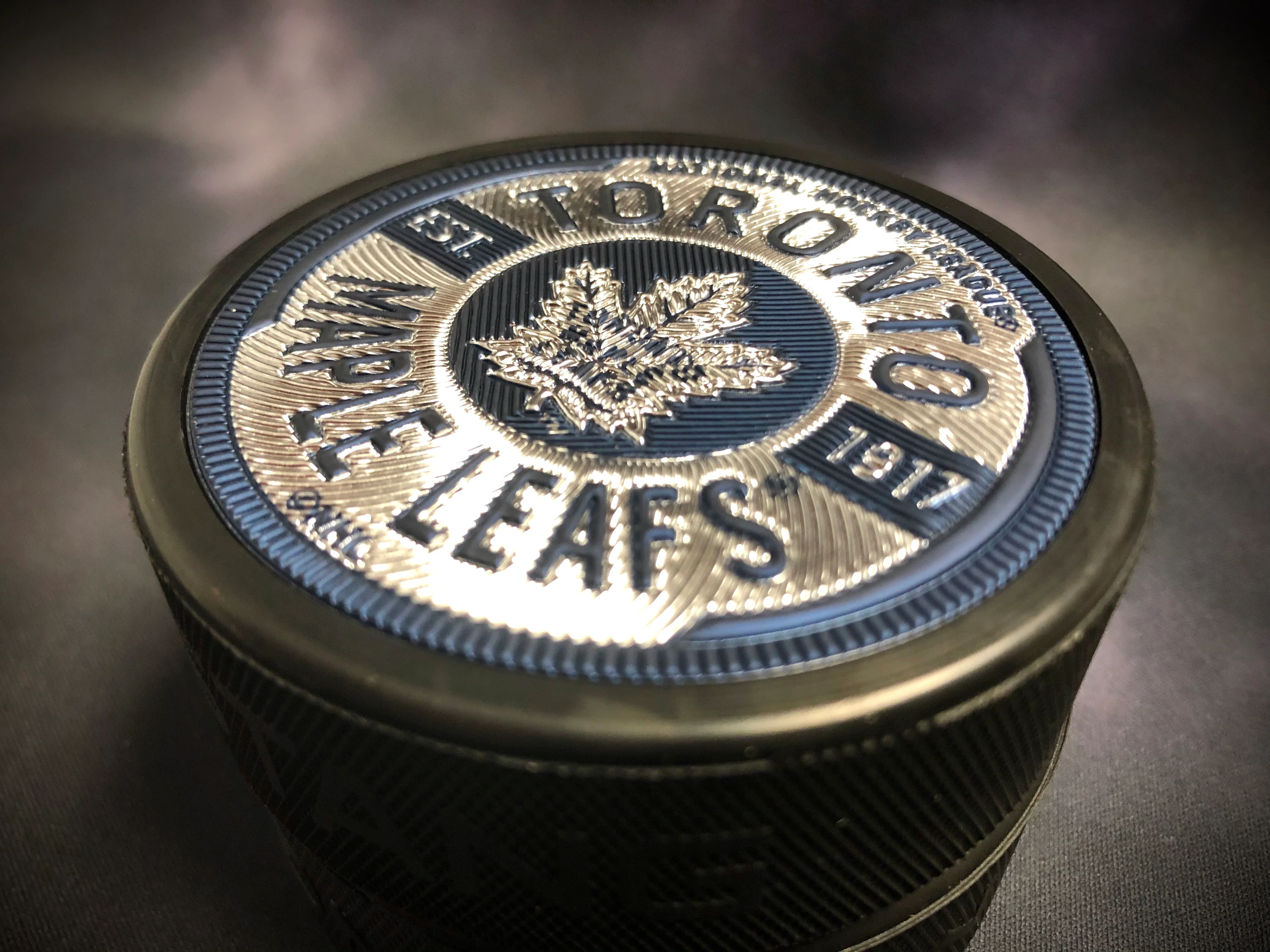 Toronto Maple Leafs Puck | Gear Trimflexx - Image 4